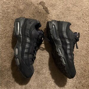 Nike Men’s Air Max 95 Triple Black Sneakers